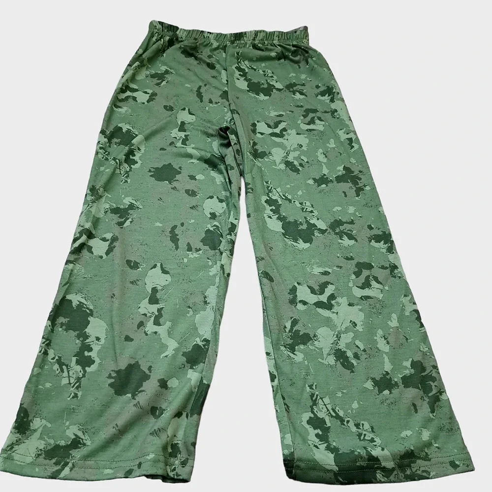 NWT Boy's Lucky Brand White & Green  Camouflage Pajama Set  Sizes 6 Or 8